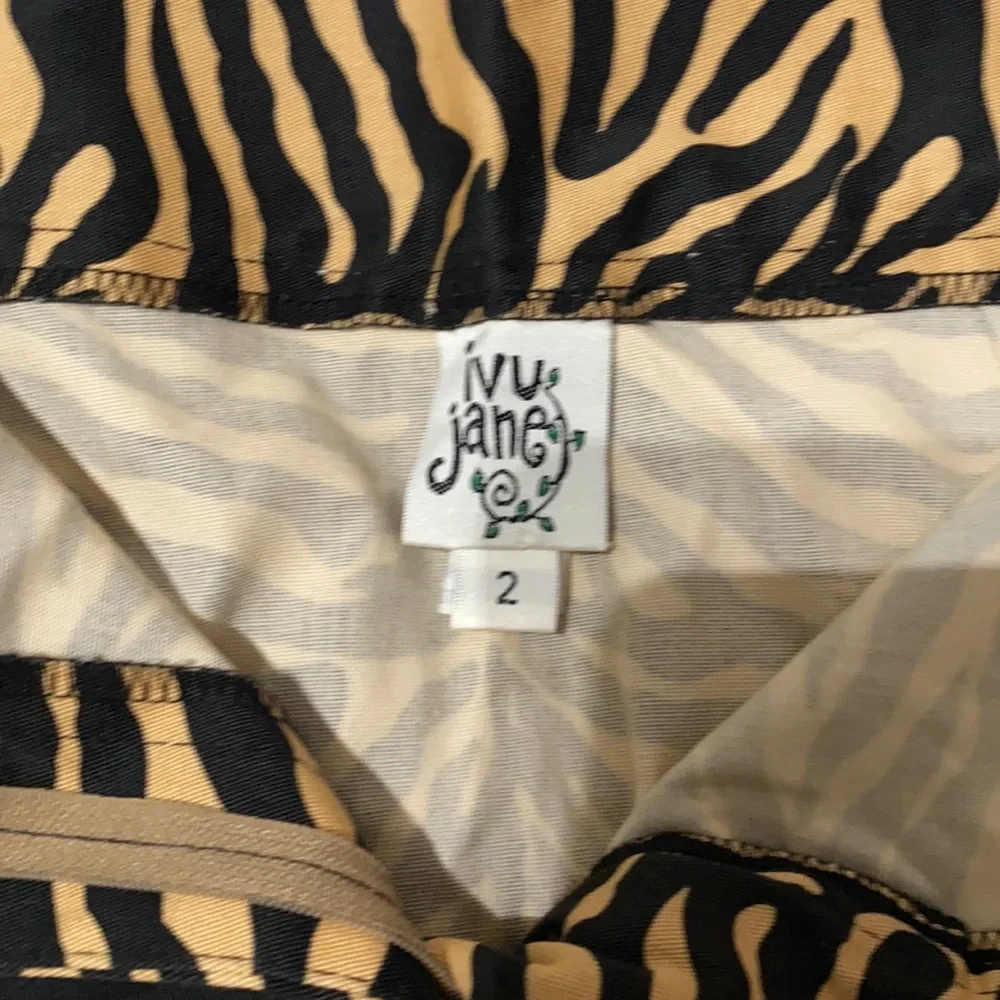 Ivy Jane Zebra EEUC Size 2 Pencil Skirt - Picture 2 of 6